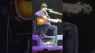 Hank Williams Jr 04-01-2022 LIVE playing there&#39;s a tear in my beer must watch