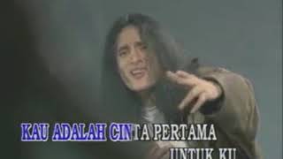 Download lagu GARBY - Cinta Pertama ( video) mp3