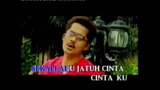 Download lagu SEKALI AKU JATUH CINTA OLEH NASSIER WAHAB mp3 Download lagu SEKALI AKU JATUH CINTA OLEH NASSIER WAHAB mp3