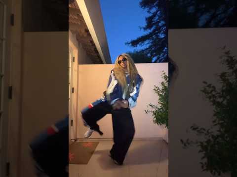 Ciara Dancing to 'It Depends' #chrisbrown #itdependschallenge