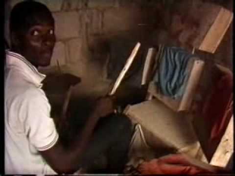 Improvised drums in Ghana - 'African Cross Rhythms' Film 1994