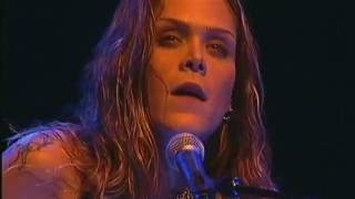 Beth Hart - Hiding Under Water (Live Acoustic At Paradiso)