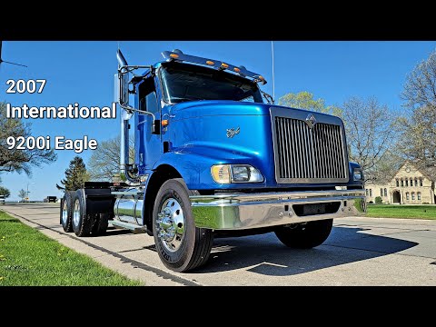 2007 International 9200i full tour, Cummins ISM Turbo Diesel Engine