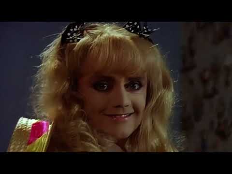 Queen - I Want To Break Free (Official Video) [4K Remastered]