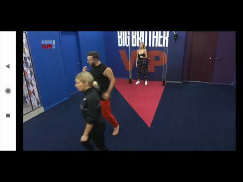 Big Brother Albania 2021 - Banoret luajn futboll ne kushte shtepiake -