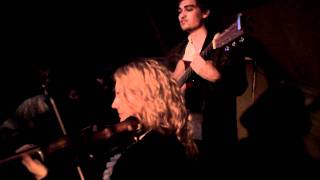 Live & Unamplified @ the Wig Wam Bam feat. Rhys Lewis & The Relics