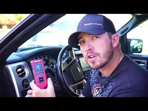 Superchips Installs a Flashpaq on a Ford F150