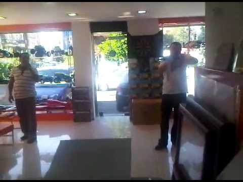 Rc Show '12 Madrid'de 38. olan Alain'in yarıştran sonra BO! mağazasına ilk girişi.