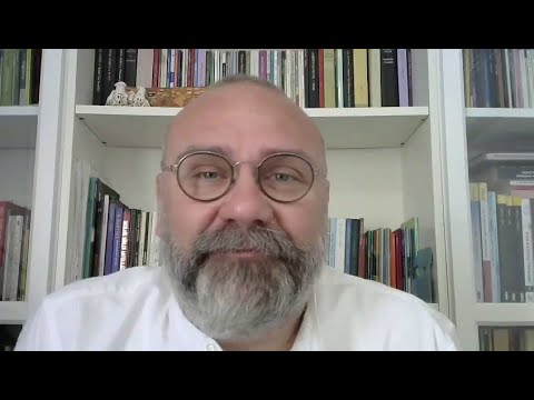 Üç Kez Seni Seviyorum Diye Uyandım