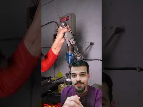 طريقة صناعة شاحن موبايل #تيك_توك #الهند #صناعة_يدوية  #اختراعات #معلومات