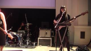 FEAR OF MEN - Luna (Live @Wales Goes Pop -Cardiff-) (16-4-2017)