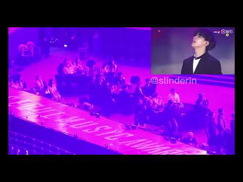 Idols reaction Seventeen DON'T WANNA CRY on screen - SMA 2019
