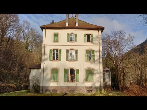 FOUND TREASURE CHEST Inside Abandoned Mansion (EVERYTHING Left Behind) ft Bros of decay