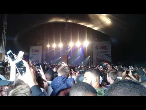 Young Thug - Best Friend (LIVE) Wireless Festival 2016