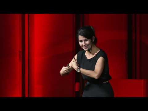 Tu curiosidad define qué tan lejos puedes llegar | Sylvia Ramírez | TEDxBucaramanga