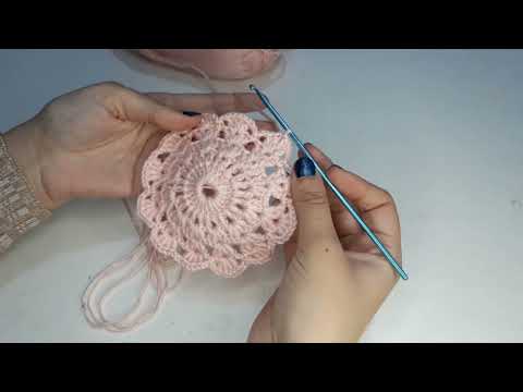 Crochet a floral doily