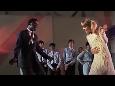 Its Getting Harder All The Time Mindbenders RePro COLOR Video TRUE 1967 STEREO HiQ JARichardsFilm