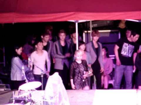 [FANCAM] 2011.05.19 Hongik Uni Festival: U-kiss waiting