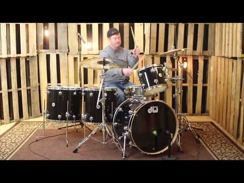 DW Collector's Maple VLT Gloss Black Drum Set - 22,12,16,18 - SO#1167899