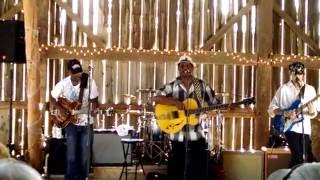 Biscuit Miller and The Mix - Belly Up Some Blues live @ The Blues Barn