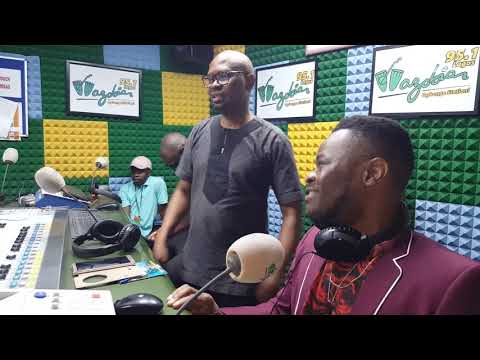 Shoboy Musica - SHOBOY DEY ROCK AM FT MC GALAXY - WAZOBIA FM NOV/10/17.