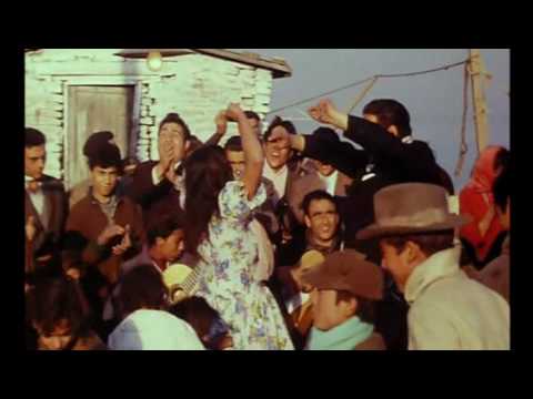 Los Tarantos (1963) - wedding