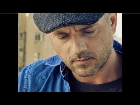 Μάνος Λυδάκης - Μόνο σ'αγαπώ Official videoclip