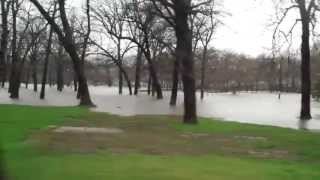preview picture of video 'DuPage River Flooding- Shorewood'