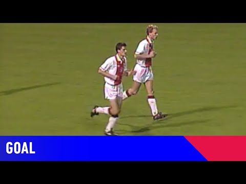 PRACHTIGE Goal van Dennis Bergkamp | Ajax - Vitesse (27-01-1993) | Goal