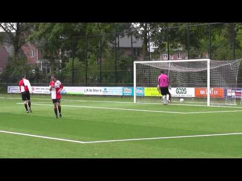 24 aug 2014 PVCV 2 - VV De Meern 2 beker 6-3 Penalty verzilverd door Mark