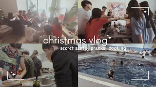 christmas vlog 🎄 // meeting with friends, secret santa, pranks, cooking and more!