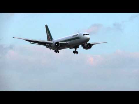 CYYZ: Alitalia Boeing 767-31B/ER | EI-CRD