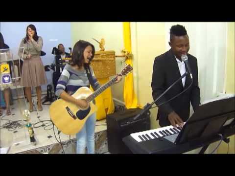 Quadrangular Vera Cruz....12 Maio 2013 - Domingo - Louvor Adoração - Noite