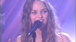 Vanessa Paradis en Concert (1996) - 15 - Natural high (Kravitz)