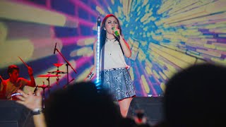 Download lagu PENONTON DI BUAT GAGAL FOKUS DENGAN PENAMPILAN MOMO GEISHA mp3