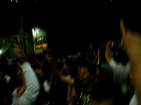 cierre de la supermartxe 2009 los de la cisterniga manteando al borjita