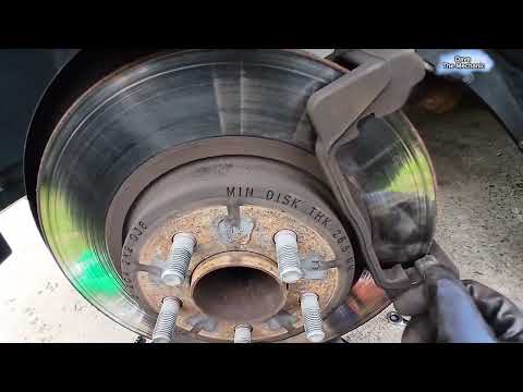 2012 Chrystler 300 Front brake pad replacement