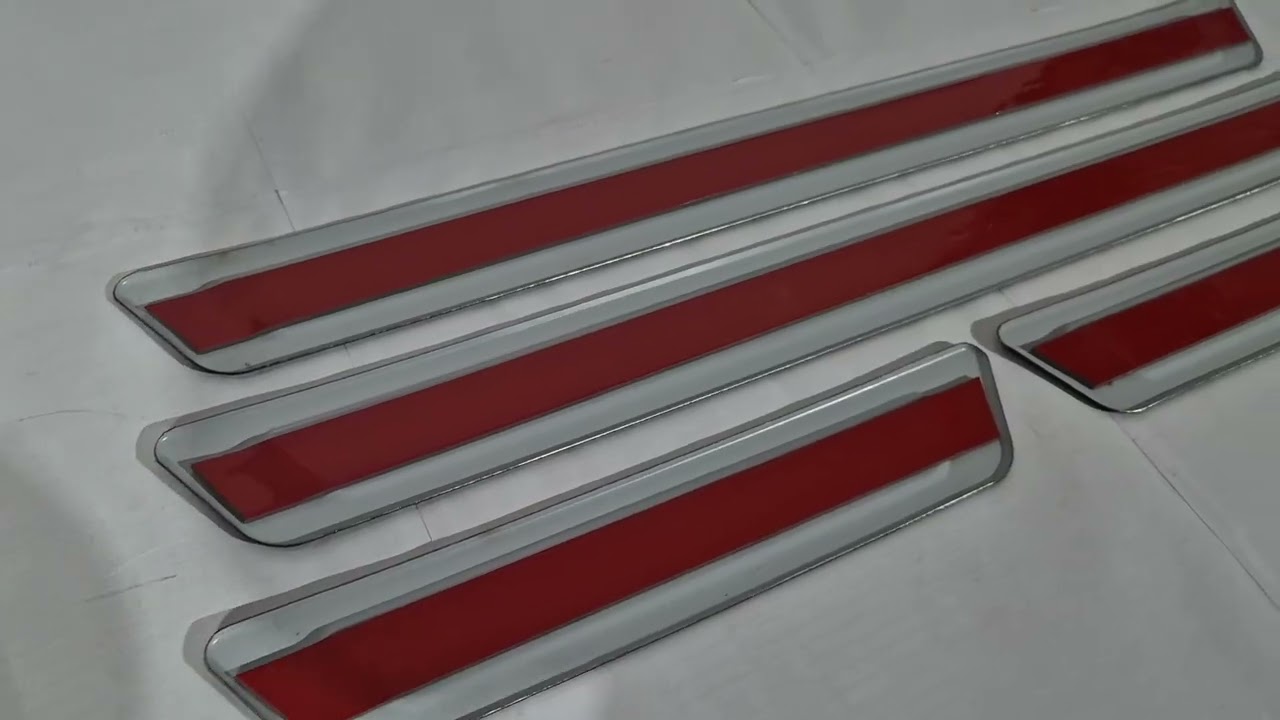 Универсальные накладки на пороги Audi V-3 (4 шт., нержавейка) Video 1