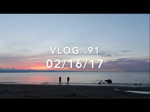 Listening to Bands with my Beaches // Vlog  .91