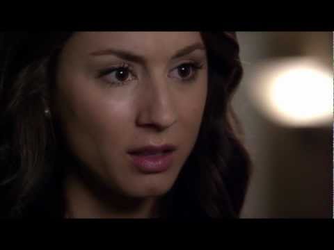 Pretty Little Liars 3x11 - Spencer Tells Aria That Paige May Be A.