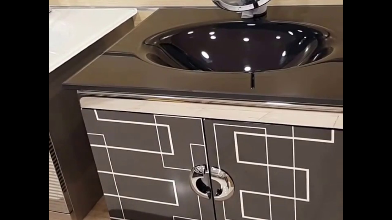 Muebles en acero inoxidable para baño