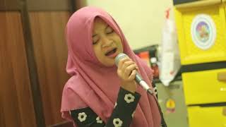 Nida ( Latihan lagu Air Mata Syawal  - SIti Nurhaliza )