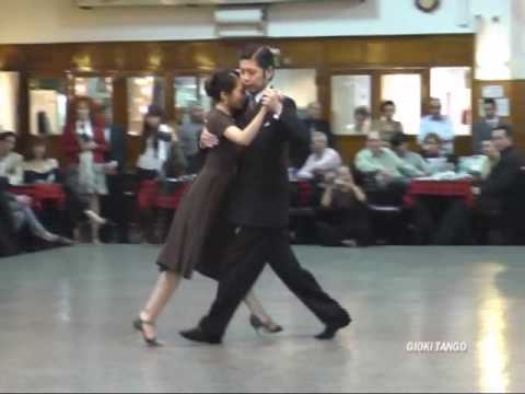  Kyoko Yamao  and  Hiroshi Yamao  are  dancing  to  the  milonga  "  Parque Patricios  "