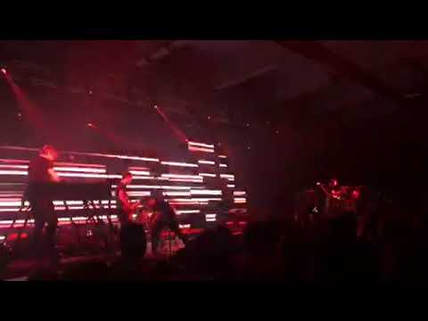 Tata bojs 30 Být či nebýt