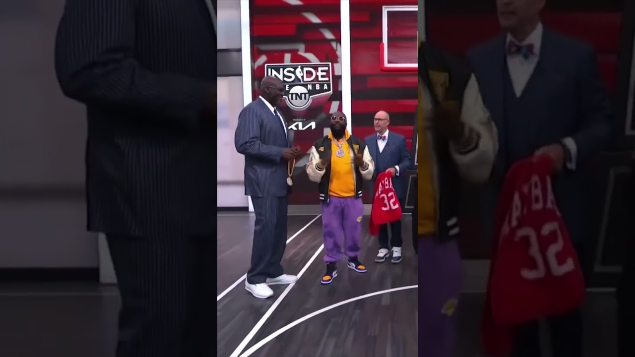 Shaq Gets Rick Ross's MMG Blessing With New Chain - Live On TV!