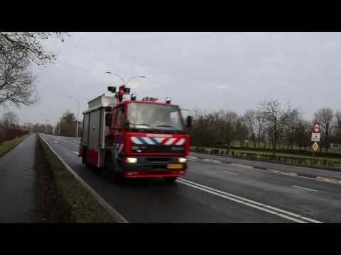 02-02-17 HV 16-3170 naar voertuig te water (Haastrecht)