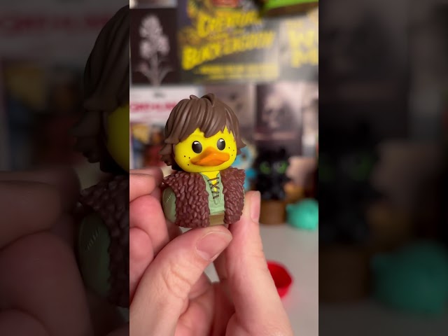 Vídeo relacionado con TUBBZ Mini: How to Train Your Dragon - Hiccup Figura Mini Coleccionable de Pato de Goma Disfrazado