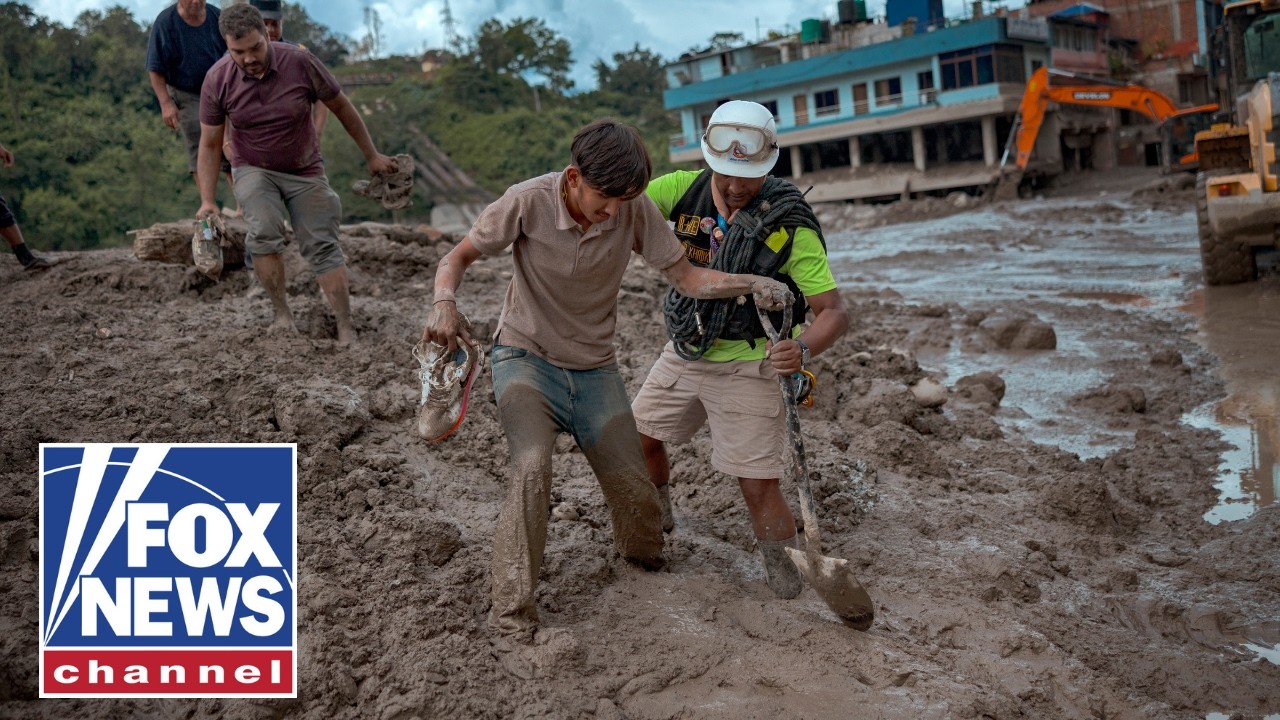 Nepal flood risk forces rescue operations to pause