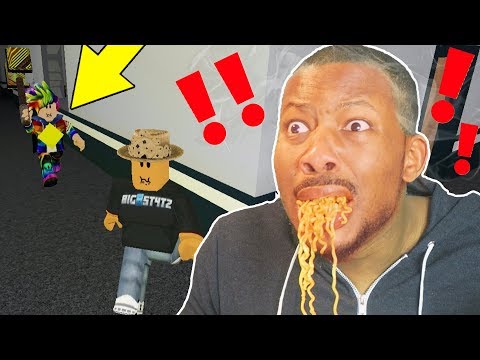 I EAT SPICY NOODLES, IF I GET CAUGHT! (Roblox Flee The Facility) Video