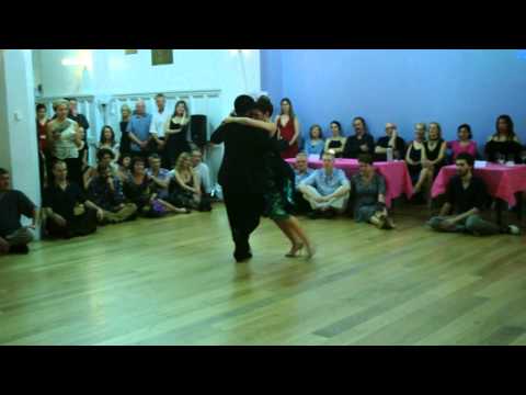 Carlitos Espinoza y Noelia Hurtado. No Mientas - Juan D'Arienzo.